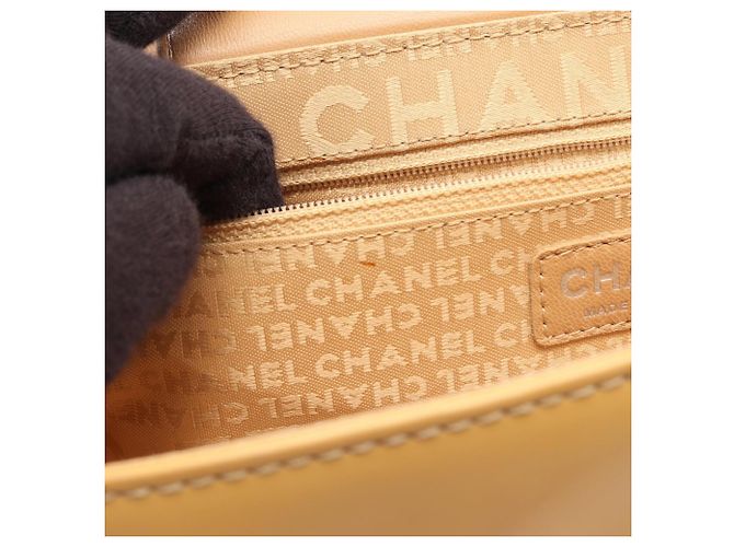 Borsa a tracolla Chanel Coco Mark in pelle gialla Giallo - vista 7
