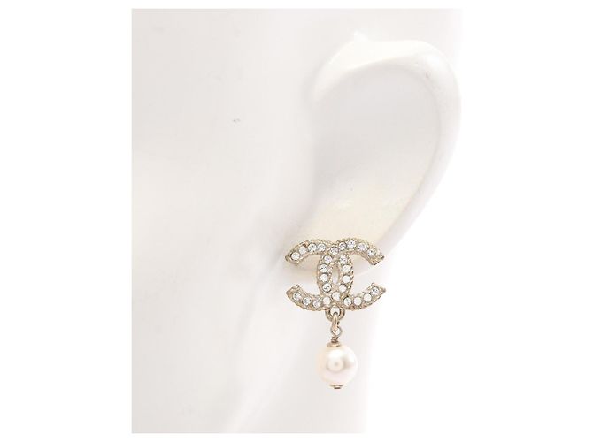 Orecchini a lobo Chanel Coco Mark Bianco D'oro - vista 4