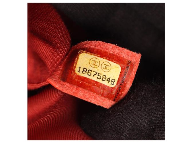 Borsa a tracolla Chanel Boy in pelle di vitello grana rossa Rosso - vista 5