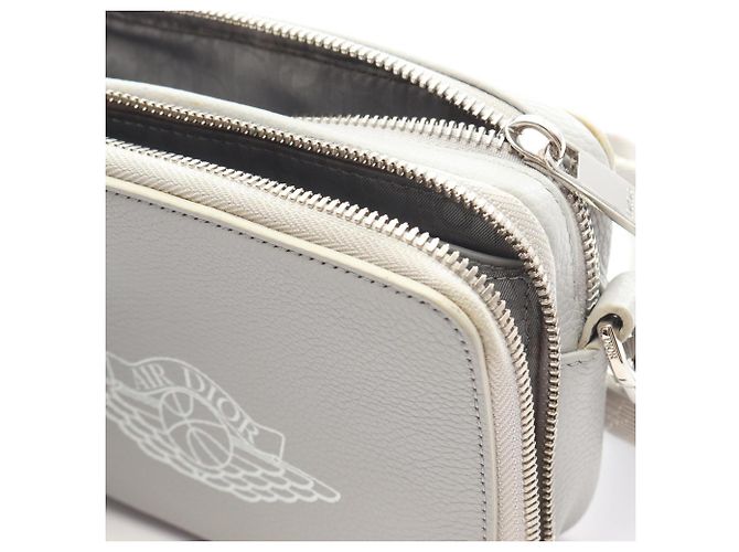 Christian Dior Dior x Nike Air Jordan Wing Logo Shoulder Bag Castaño - vista 14