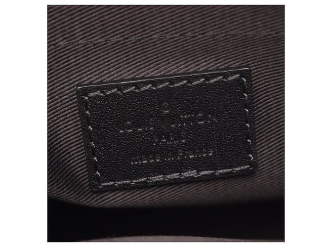 Borsa a tracolla Louis Vuitton Steamer Messenger Monogram Eclipse Nero - vista 4