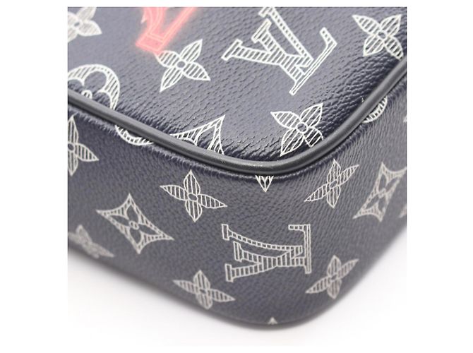 Borsa a tracolla Louis Vuitton Danube PM Monogram Ink Bianco Rosso Blu navy - vista 6