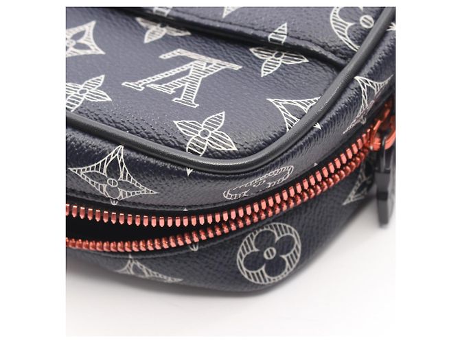 Borsa a tracolla Louis Vuitton Danube PM Monogram Ink Bianco Rosso Blu navy - vista 7
