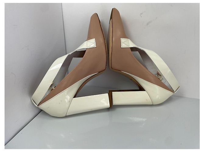 Louis Vuitton Colorblock Lackleder Pumps Weiß Beige - Ansicht 9