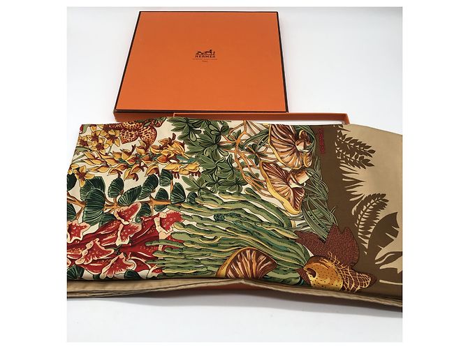 Hermès Hermes Carré 90 Silk multicolor 90 x 90 Mehrfarben - Ansicht 2