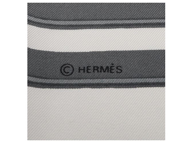 Hermès Foulard Hermes Carre 90 Brides de Gala Bianco Blu Multicolore - vista 2