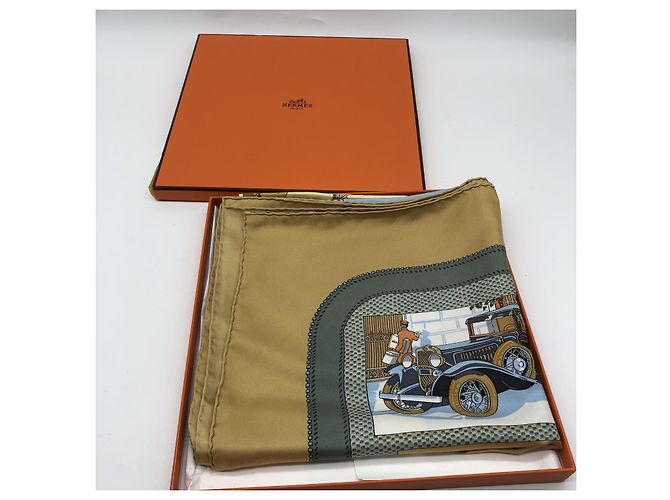 Hermès Hermes Carré 90 Silk multicolor 90 x 90 Mehrfarben - Ansicht 2
