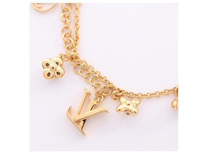 Bracciale con ciondolo Louis Vuitton LV Floragram Bianco D'oro - vista 3