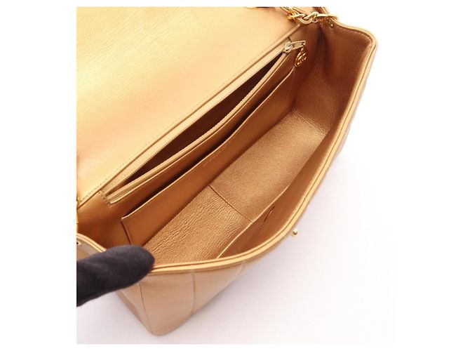 Borsa a tracolla Chanel Mademoiselle Marrone - vista 3