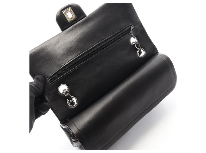 Borsa a tracolla Chanel Matelassé Double Flap Nero - vista 6