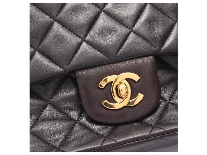 Borsa a tracolla Chanel Matelassé Double Flap Nero - vista 10