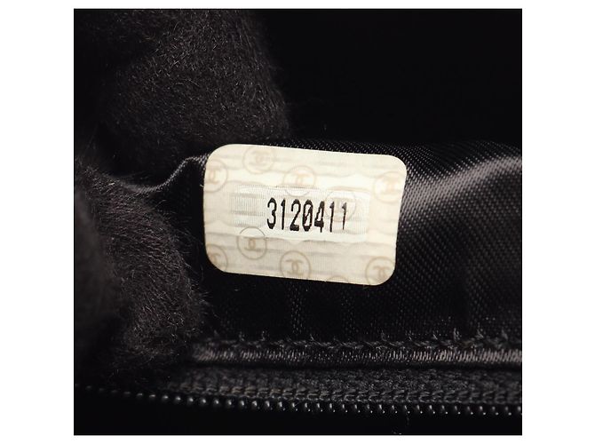 Borsa a tracolla Chanel Matelassé Nero - vista 5