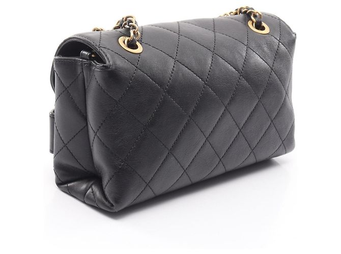 Borsa a tracolla Chanel Matelassé Logo Nero - vista 2