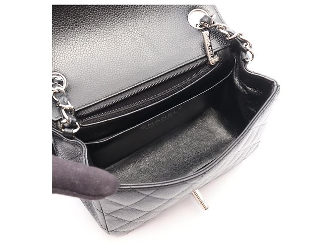 Borsa a tracolla Chanel Mini Matelassé Nero - vista 3
