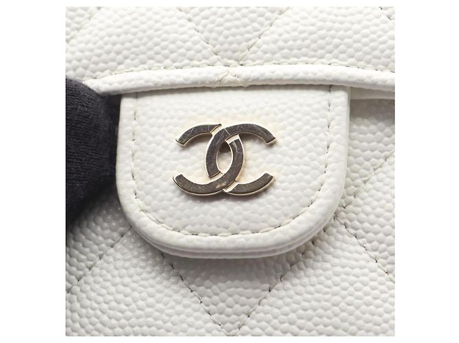 Cartera Chanel Matelassé Tri-fold Blanco - vista 11
