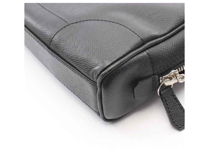 Borsetta Louis Vuitton Igor Taiga Nero - vista 8