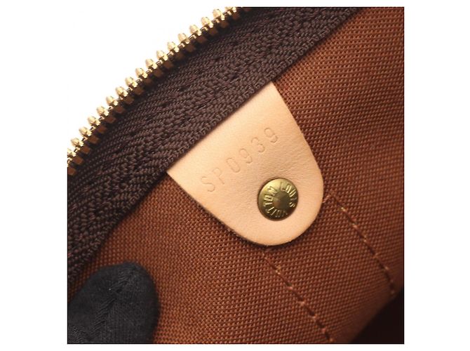 Louis Vuitton Keepall Bandoulière 55 Monogram Boston Bag Marrone Monogramma - vista 5