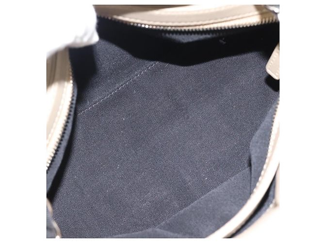 Chanel Just Mademoiselle Quilted Patent Medium Beige - vista 5