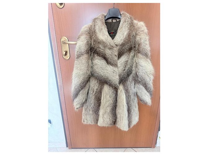 Autre Marque NOREX Fuchsfellmantel in Braun und Grau Weiß - Ansicht 14