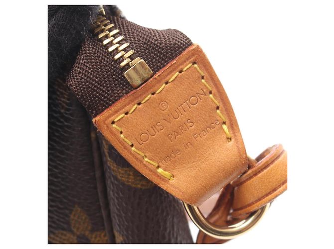 Bolso Louis Vuitton Pochette Accessoires Castaño - vista 4