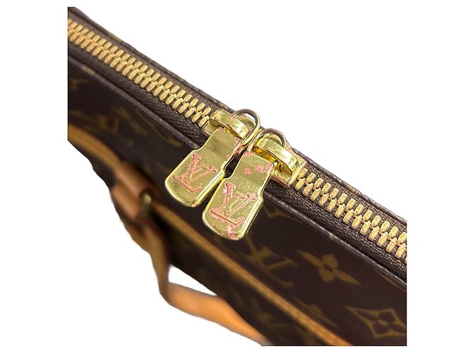 Borsa Tote Louis Vuitton Monogram Coussin GM Marrone - vista 11