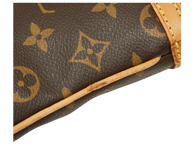 Borsa Tote Louis Vuitton Monogram Coussin GM Marrone - vista 12