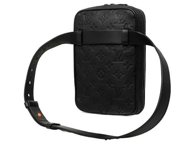 Borsa Utility Side Bag Monogram Taurillon Louis Vuitton Nero - vista 2