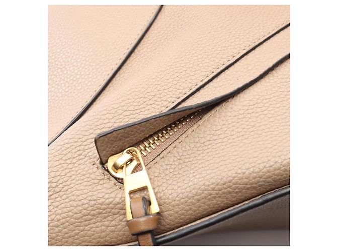 Loewe Hammock Medium 2-Way Handtasche Braun Beige - Ansicht 13