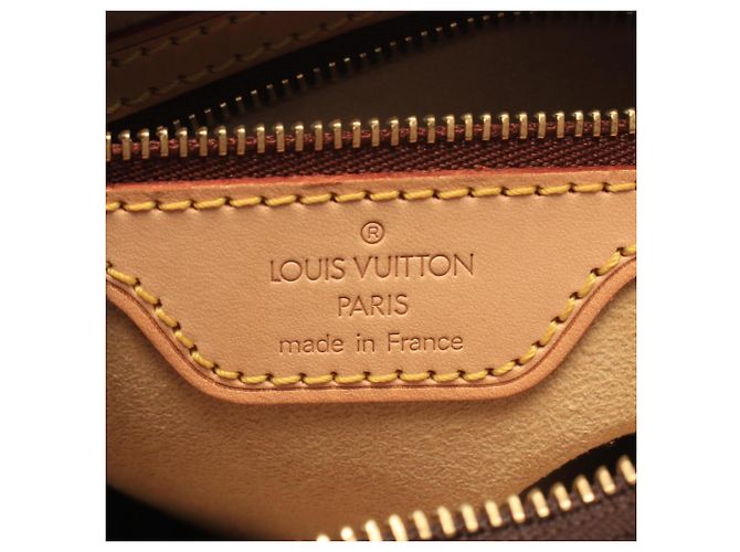 Borsa a tracolla Louis Vuitton Looping MM Monogram Marrone - vista 4
