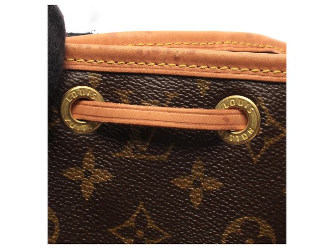Zaino/Borsa Louis Vuitton Montsouris MM Monogram Marrone - vista 11