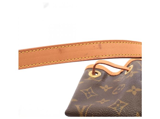 Zaino/Borsa Louis Vuitton Montsouris MM Monogram Marrone - vista 12