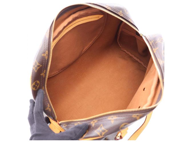 Borsa a tracolla Louis Vuitton Montorgueil GM Monogram Marrone - vista 3