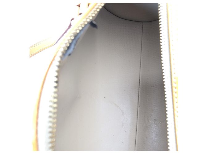 Louis Vuitton Bedford Monogram MM Beige - vista 4