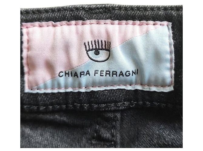 Vaqueros negros Chiara Ferragni - vista 2