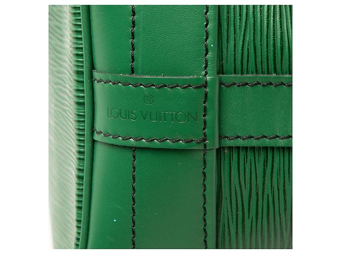 Borsa a secchiello Louis Vuitton Epi Noe GM Verde - vista 4
