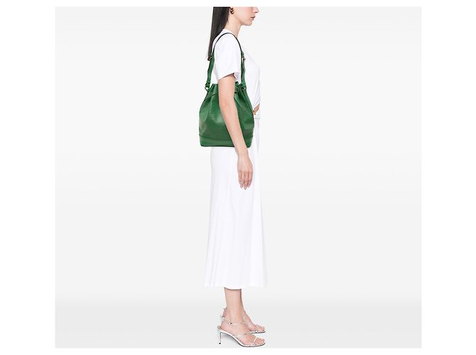 Borsa a secchiello Louis Vuitton Epi Noe GM Verde - vista 7