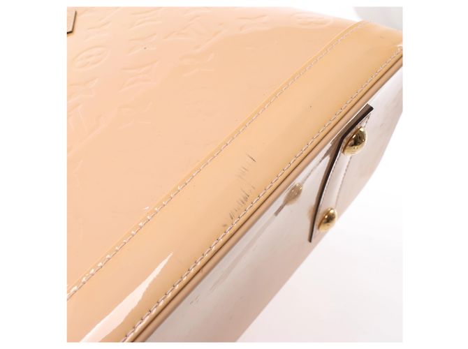Borsa Louis Vuitton Alma PM Vernis in Beige M90170 - vista 9