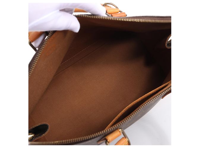 Borsa a mano Louis Vuitton Alma Monogram Canvas in marrone M51130 - vista 14