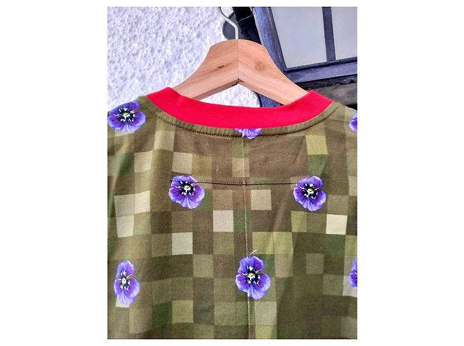 Autre Marque Camiseta verde a cuadros con flores moradas Roja Púrpura - vista 5