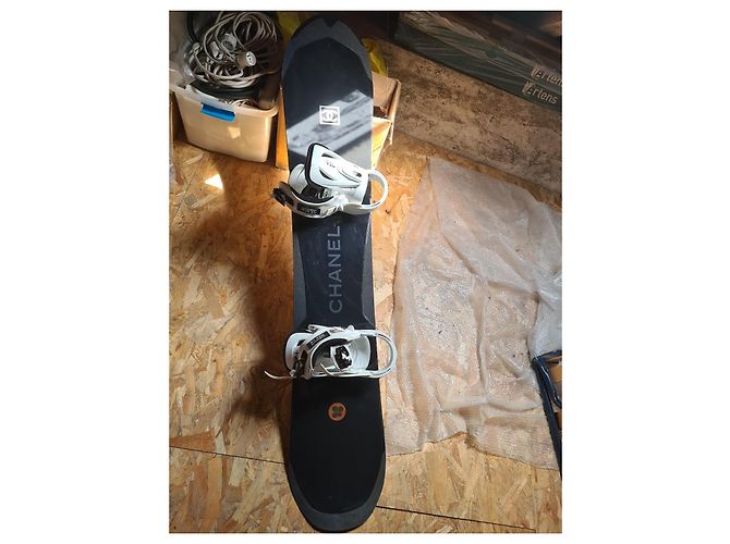 Chanel Snowboard and Carry Case Black - view 11