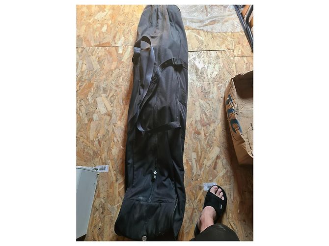 Chanel Snowboard and Carry Case Black - view 2