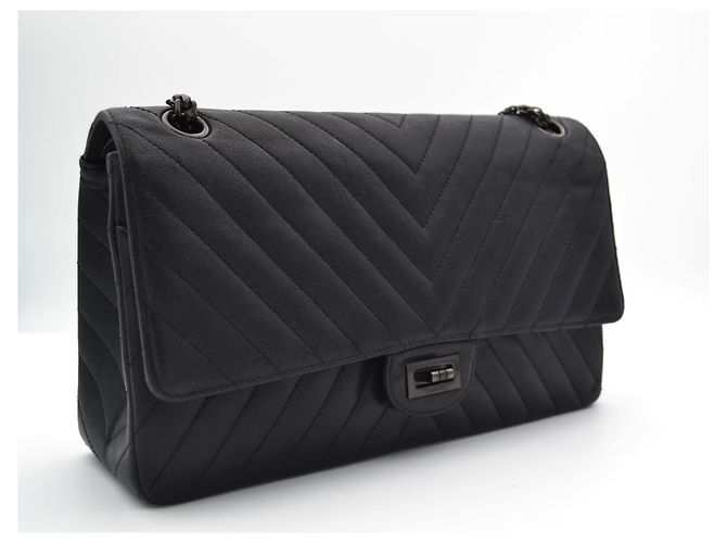 Chanel So Black Borsa a Tracolla Doppia Patta Pelle Chevron Nero - vista 3