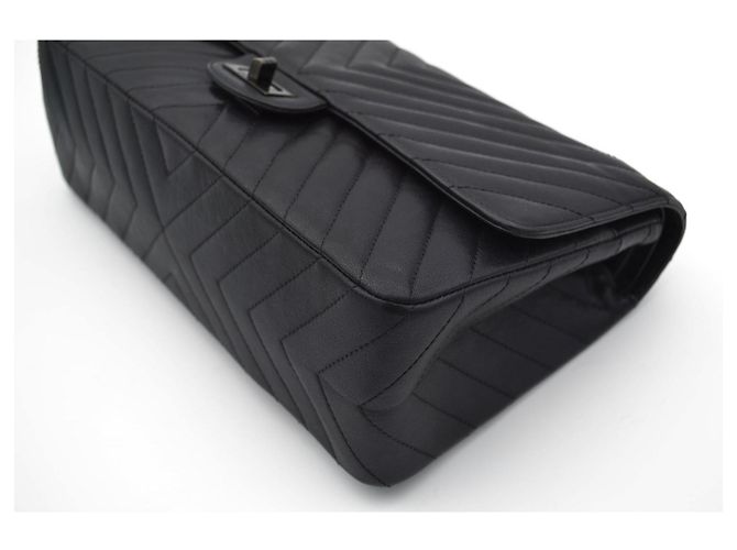 Chanel So Black Borsa a Tracolla Doppia Patta Pelle Chevron Nero - vista 9