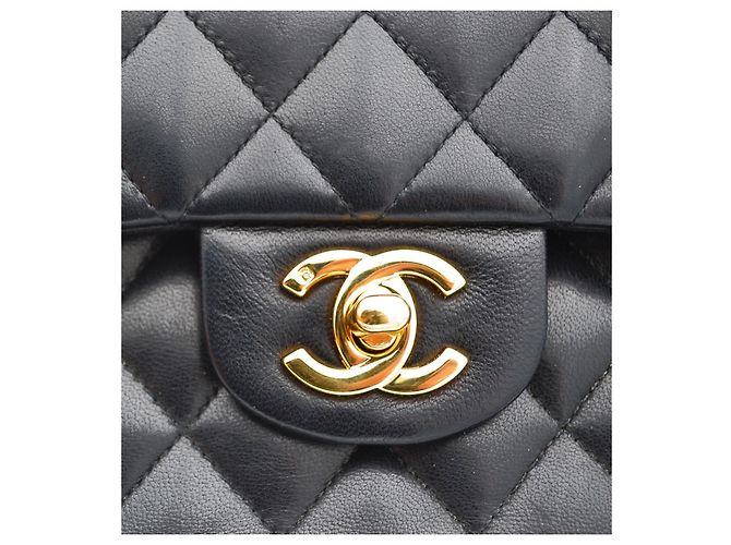 Timeless Chanel Classic Flap Medium Tasche Schwarz Leder - Ansicht 11