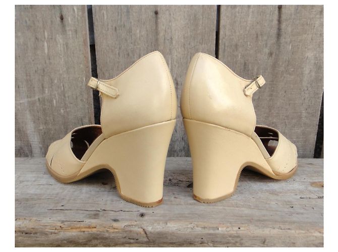 Autre Marque Sandali con zeppa Gevrise anni 70 in pelle beige Crema - vista 5