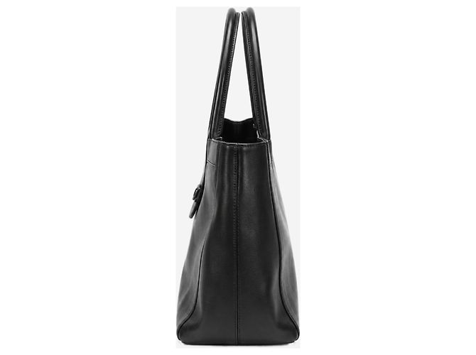 Chanel Schwarze Leder-Tote 1997 mit Twist-Lock-Verschluss - Ansicht 3