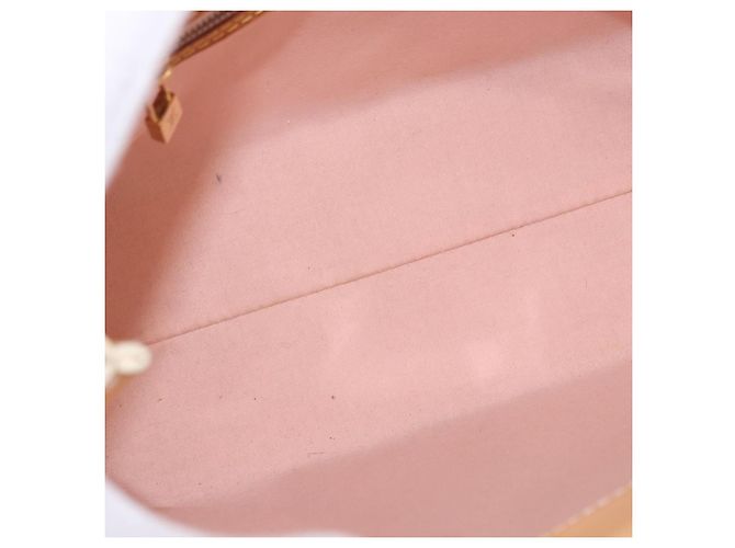 LOUIS VUITTON Monogram Vernis Reade PM Bag Marshmallow Pink M91306 - vista 11