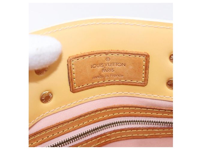 LOUIS VUITTON Monogram Vernis Reade PM Bag Marshmallow Pink M91306 - vista 19