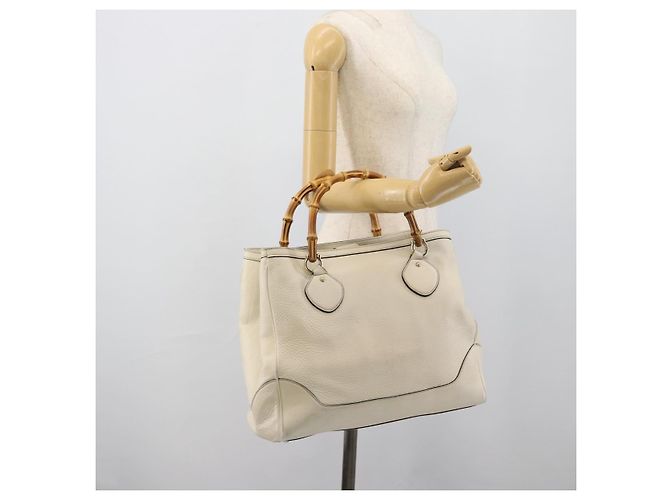 GUCCI Bamboo Hand Bag Leather White Gold 282317 - vista 24