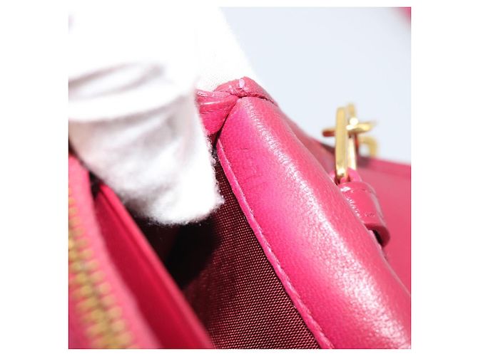 Miu Miu Chain Shoulder Wallet Leather Pink Gold Tone - vista 23